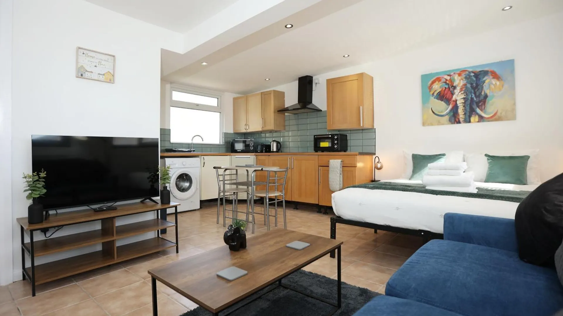 Comfortable Studio Apartment By N And N Stays Ltd, Peaceful Area Close To Cardiff Bay, Private Parking United Kingdom